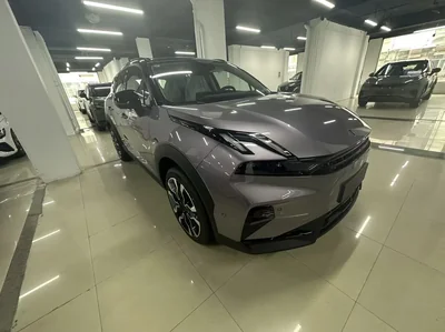 Фото 1 LYNK & CO. 06 Renew