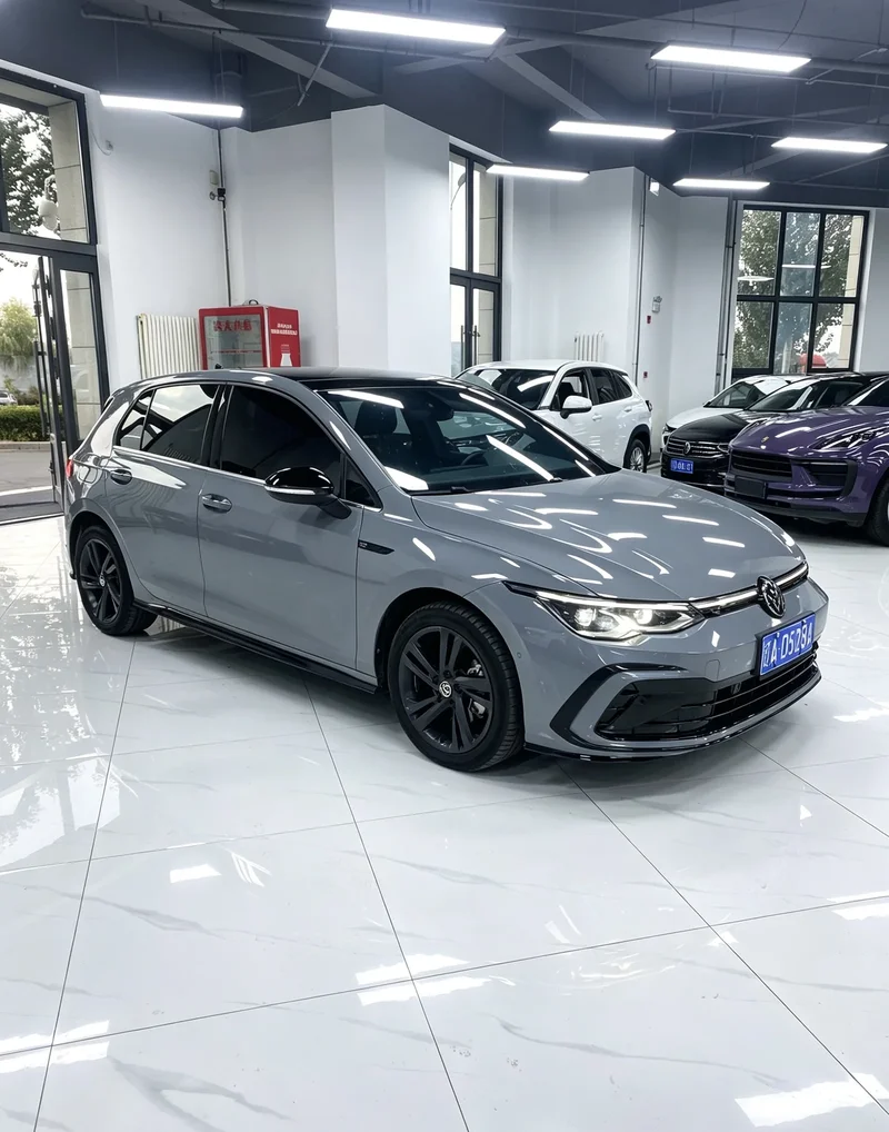 Volkswagen Golf R-Line