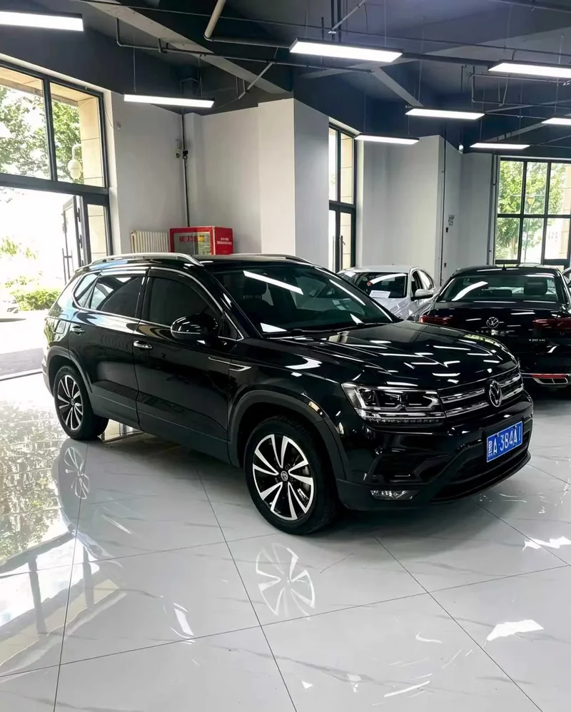 Volkswagen Tharu